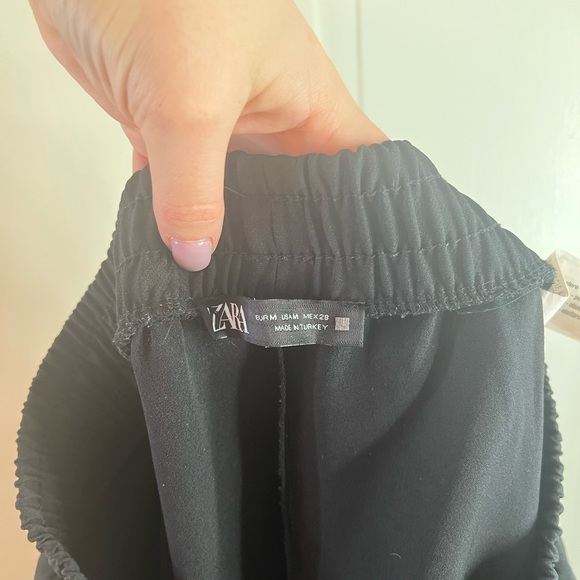 Zara | Black joggers w/ zippers - Picture 4 of 4